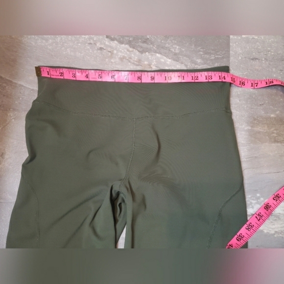 Free People Movement Genesis Yoga 7/8 Legging. Crop. 24". Green. High Rise. L. - Picture 9 of 11
